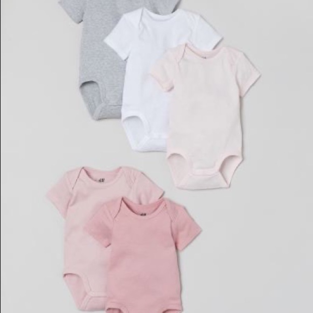 H&M 5-pack bodysuits 6-9m NWT